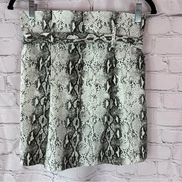 NWT mustard seed snakeskin print high waist skirt with pockets sz medium - Picture 4 of 10